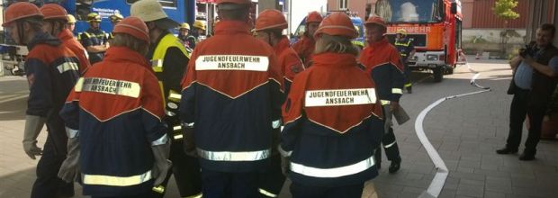 Übung mehrerer Jugendgruppen im Platen-Gymnasium