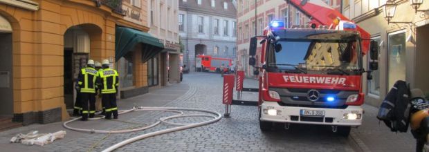 Zimmerbrand am Johann-Sebastian-Bach-Platz
