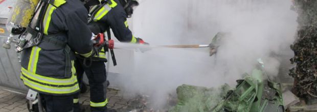 Papiertonnenbrand