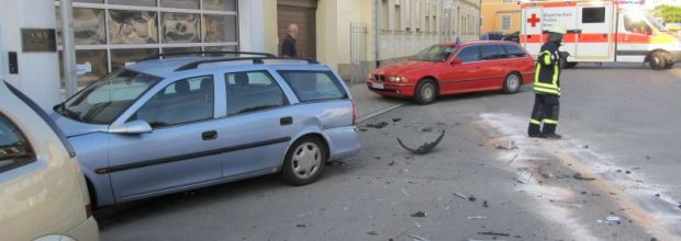 Technische Hilfeleistung nach Verkehrsunfall